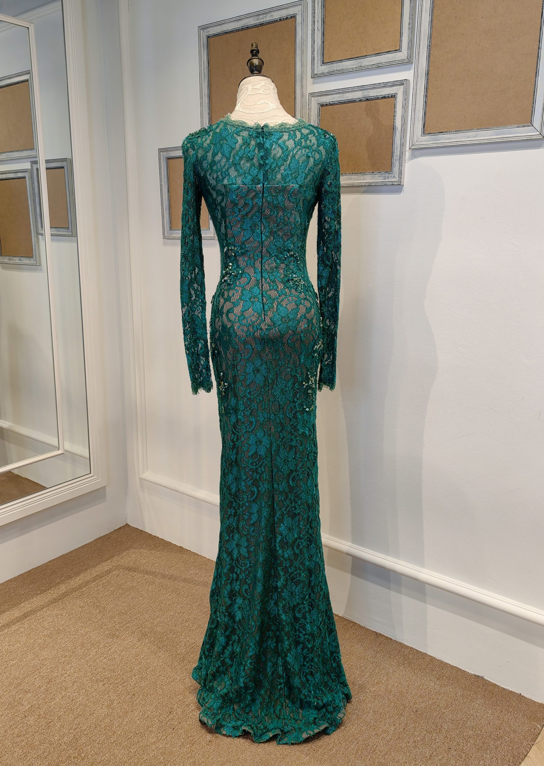 Quinn Emerald Gown – Vogue Lease